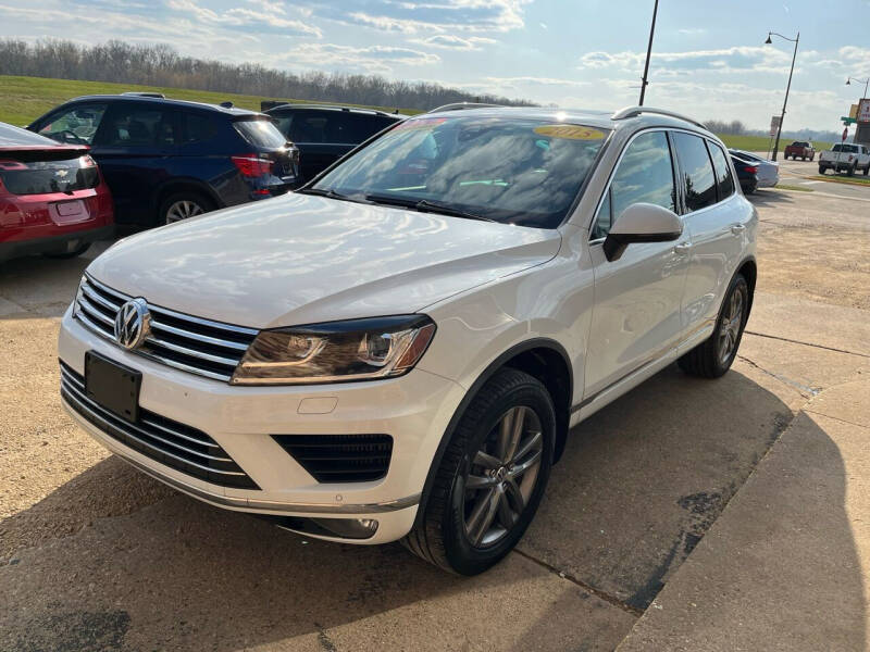 2015 Volkswagen Touareg for sale at River Motors in Portage WI