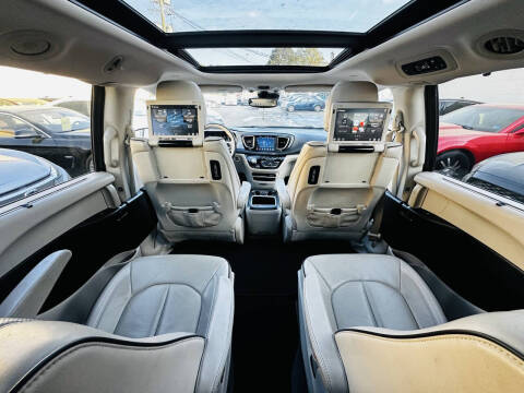 2018 Chrysler Pacifica Hybrid Limited