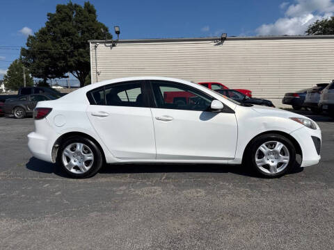 2013 Mazda MAZDA3 i SV