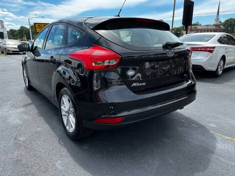 2017 Ford Focus SE