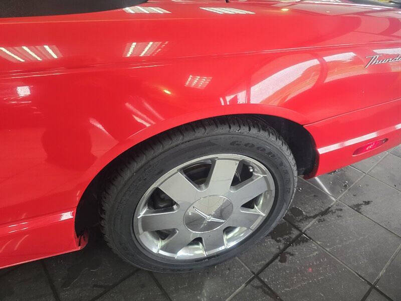 2002 Ford Thunderbird Deluxe