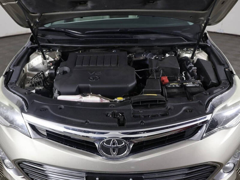 2013 Toyota Avalon XLE