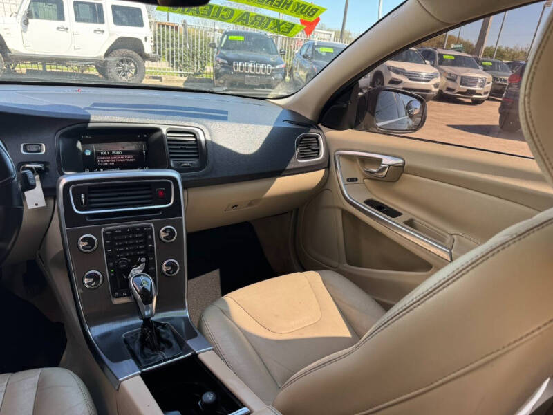 2016 Volvo V60 T5 Drive-E Premier