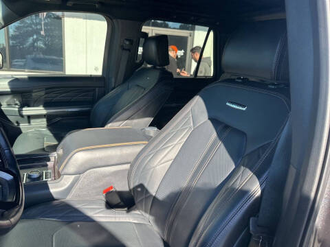 2023 Ford Expedition Platinum
