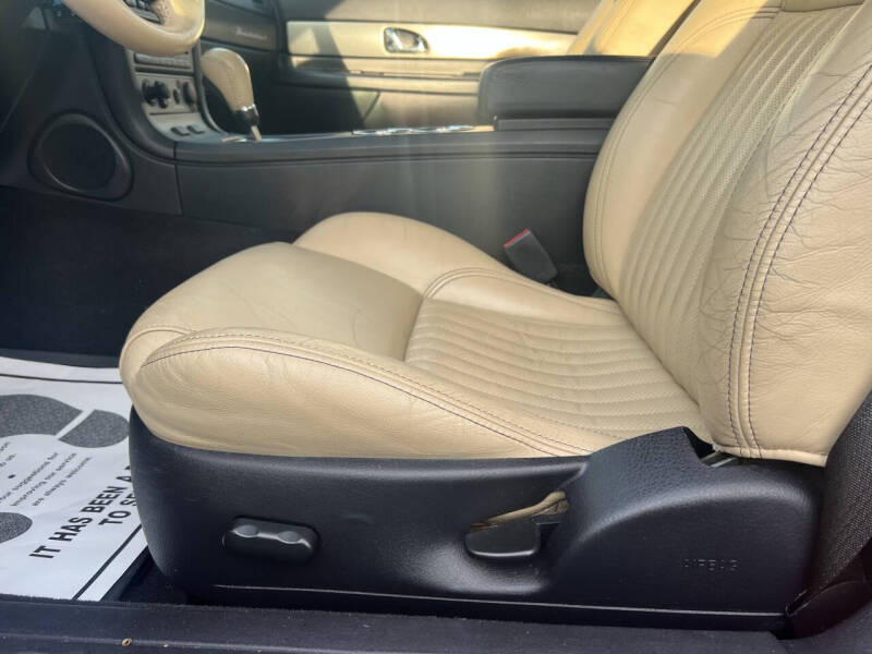 2004 Ford Thunderbird Deluxe