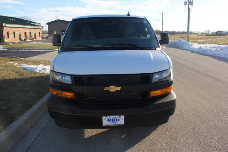 2025 Chevrolet Express 3500