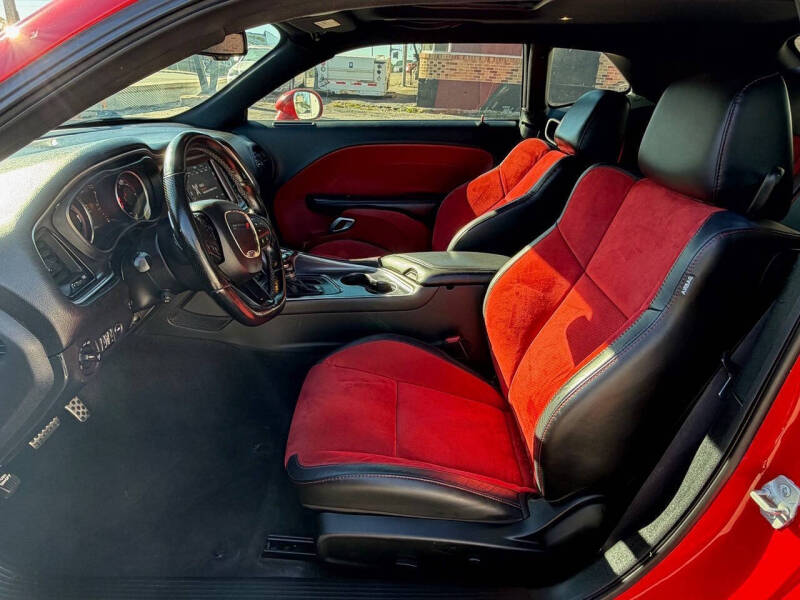 2018 Dodge Challenger R/T Plus Shaker