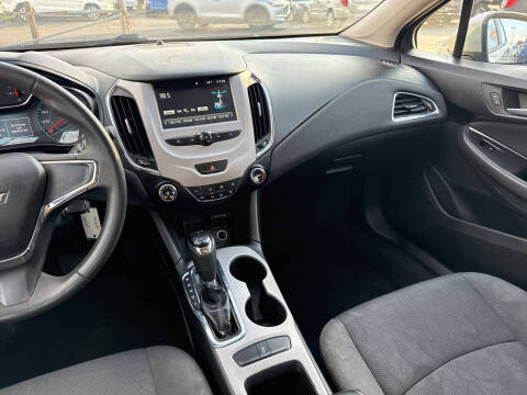 2018 Chevrolet Cruze LS Auto