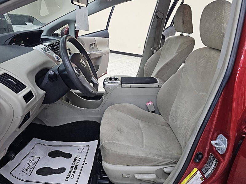 2012 Toyota Prius v Two