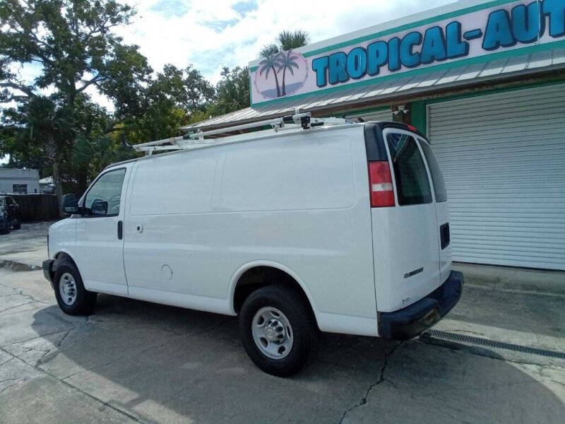 2017 Chevrolet Express 2500