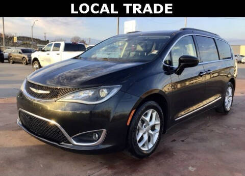 2017 Chrysler Pacifica for sale at Matthews Chrysler Dodge Jeep Ram in Vinita OK