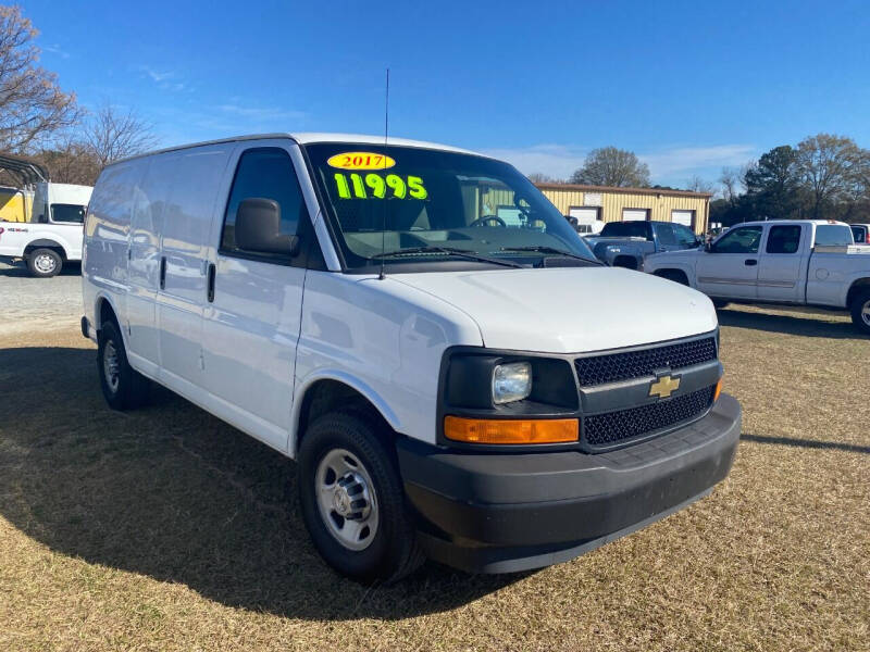 2017 Chevrolet Express for sale at Lee Motors in Princeton NC