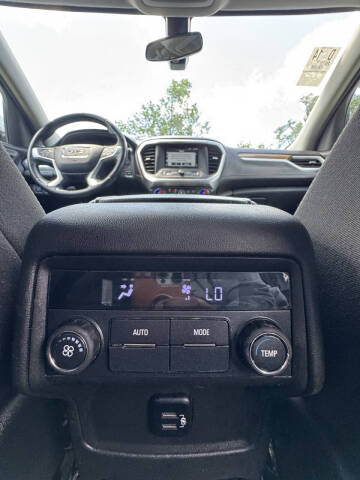 2017 GMC Acadia SLE-2