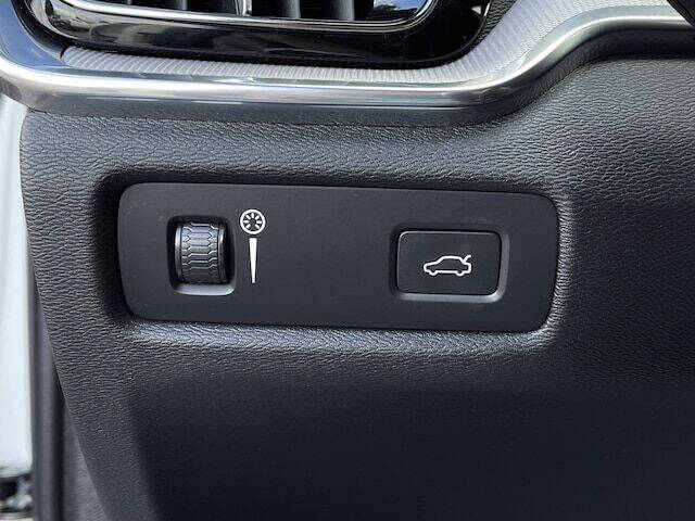 2019 Volvo S60 T5 R-Design