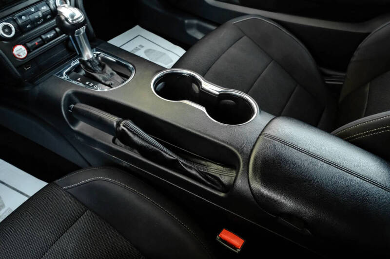 2015 Ford Mustang V6