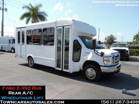 2016 Ford E-350