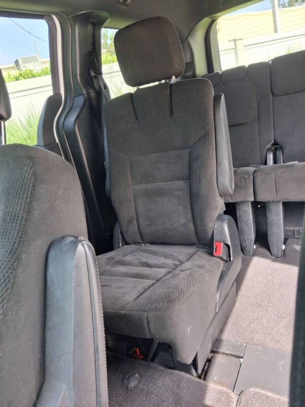 2017 Dodge Grand Caravan SE