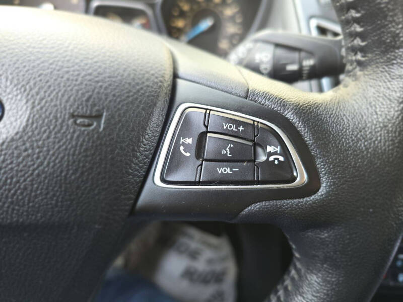 2017 Ford Focus Titanium