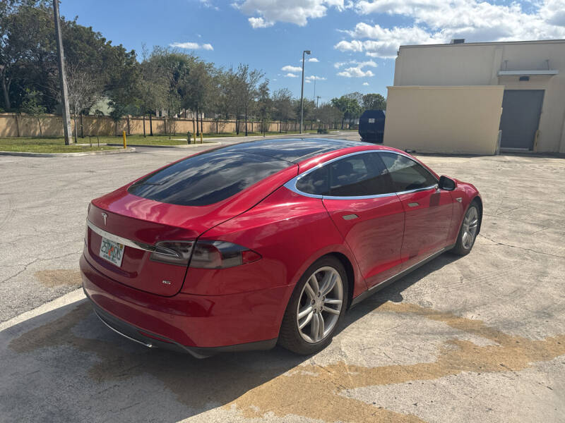 2014 Tesla Model S S photo 5