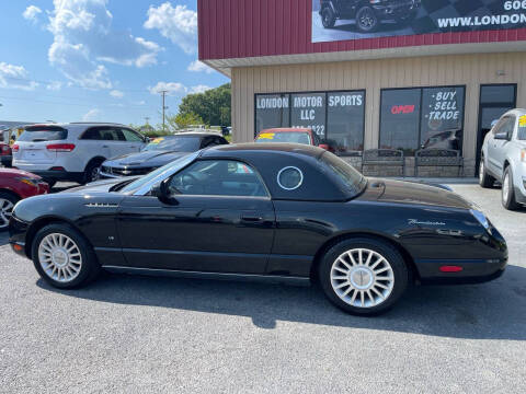 2004 Ford Thunderbird Deluxe