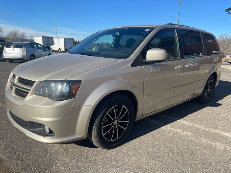 2015 Dodge Grand Caravan for sale at H & G AUTO SALES LLC in Princeton MN