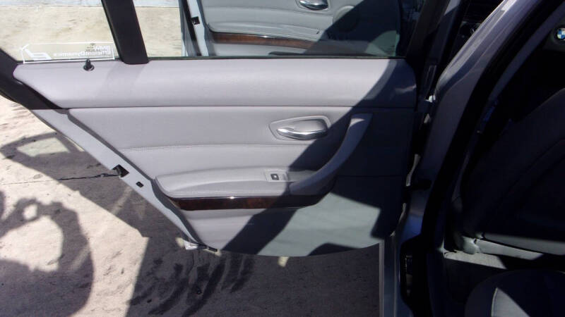 2011 BMW 3 Series 328i