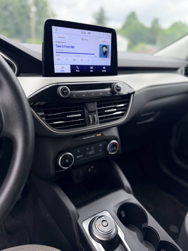 2021 Ford Escape SE