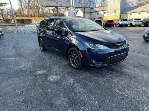 2018 Chrysler Pacifica Touring Plus