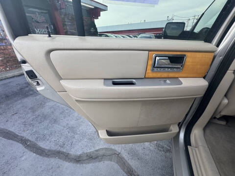 2008 Lincoln Navigator