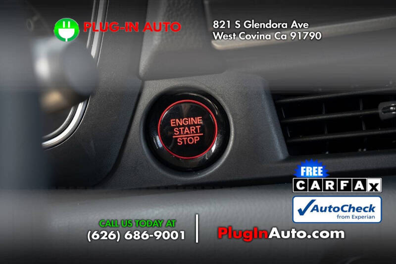 2023 Honda Pilot EX-L w/Rear Captain's Chairs