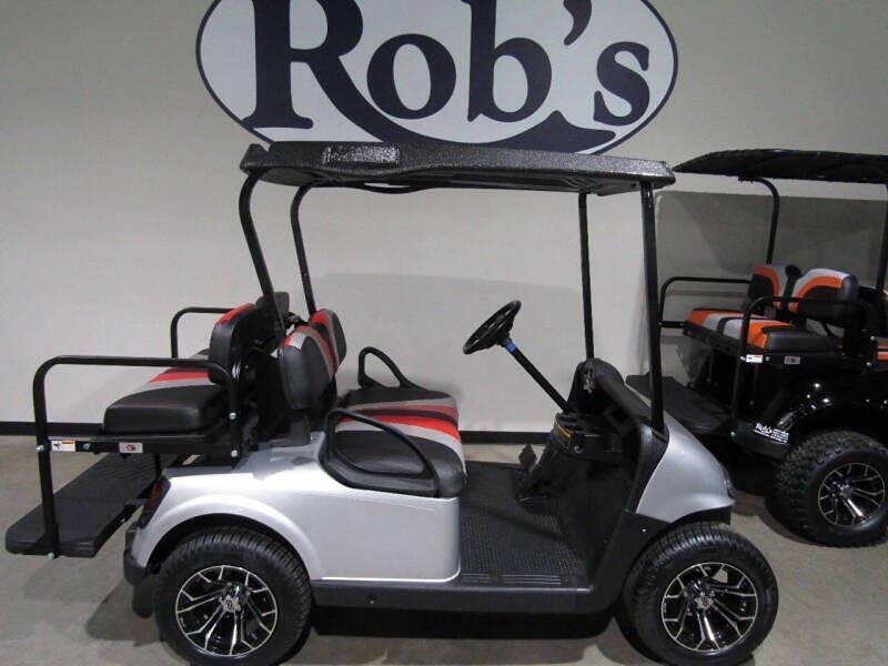 2019 E-Z-GO RXV