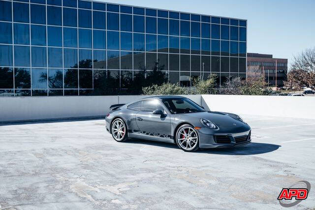 2017 Porsche 911 Carrera