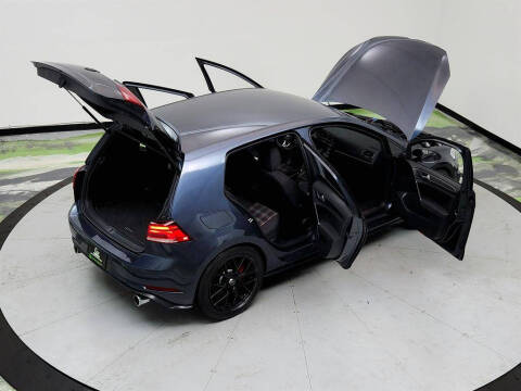 2019 Volkswagen Golf GTI SE