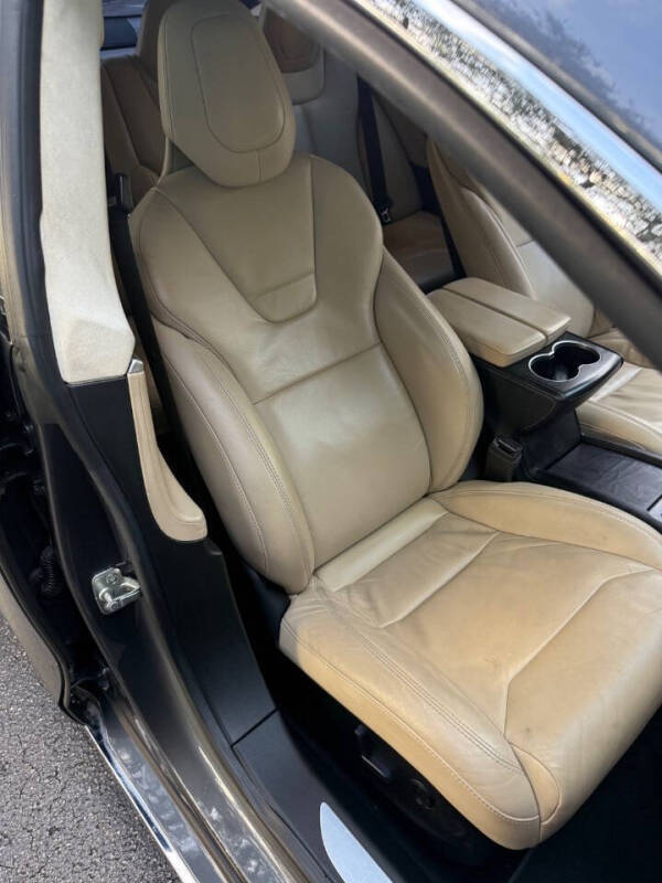 2017 Tesla Model S 90D