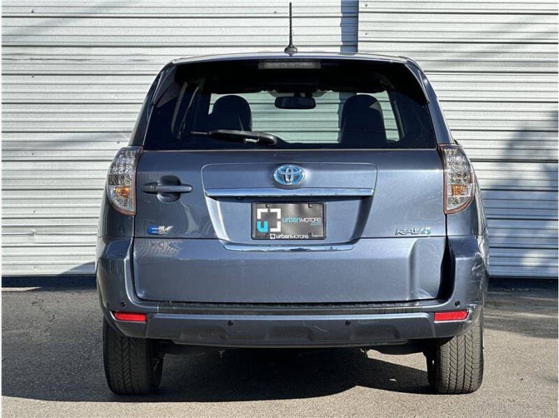 2014 Toyota RAV4 EV