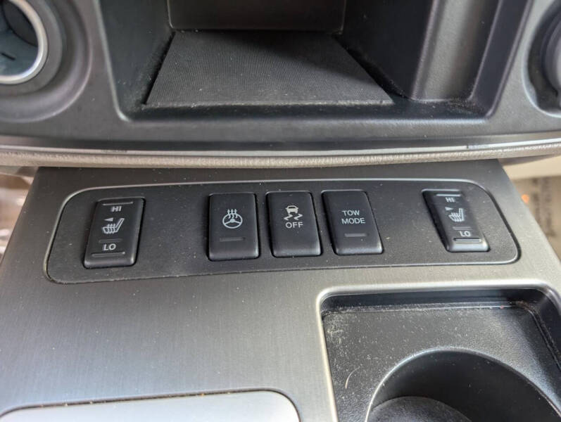 2014 Nissan Armada Platinum