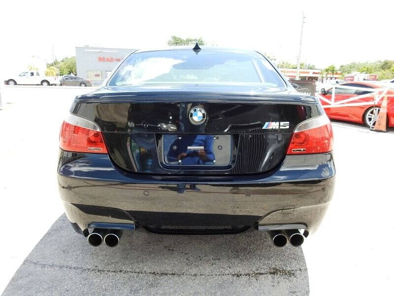 2006 BMW M5  - $18,900