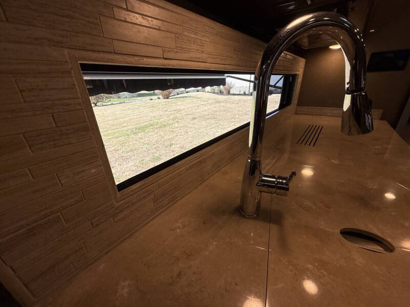 2019 Tiffin Allegro Open Road