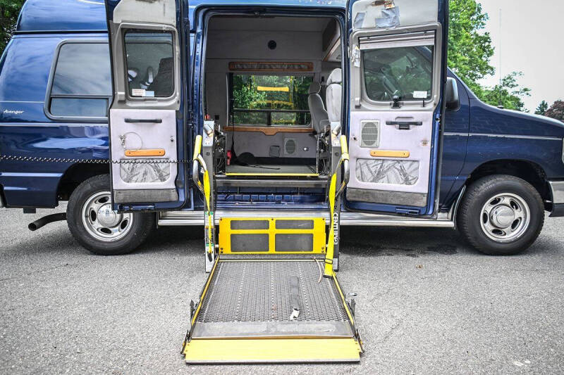 2011 Ford E-Series E-150