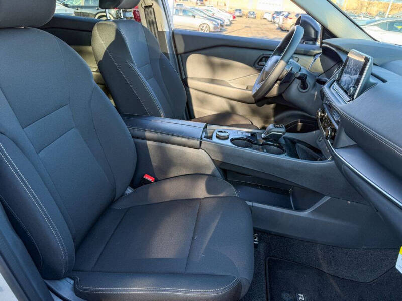 2025 Nissan Rogue S