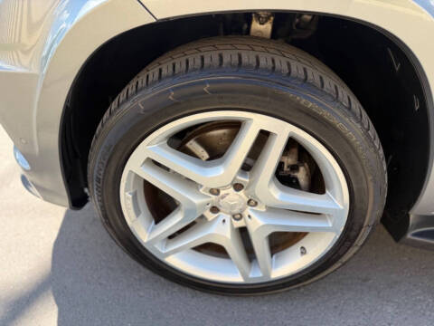 2014 Mercedes-Benz GL-Class GL 550 4MATIC