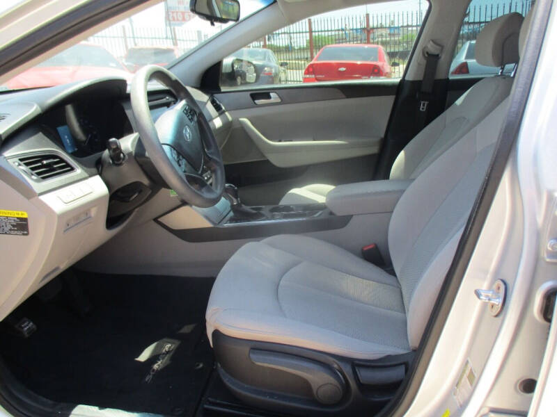 2016 Hyundai Sonata SE