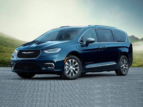 2024 Chrysler Pacifica Plug-In Hybrid for sale at Sam Leman Chrysler Jeep Dodge of Peoria in Peoria IL