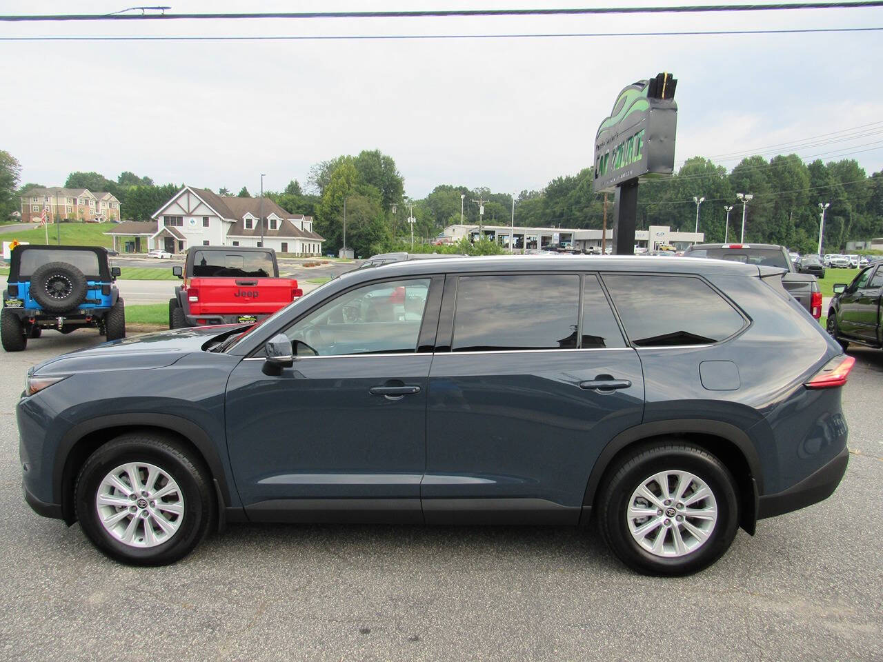 2024 Toyota Grand Highlander for sale at The Car Source of Lenoir in Lenoir, NC