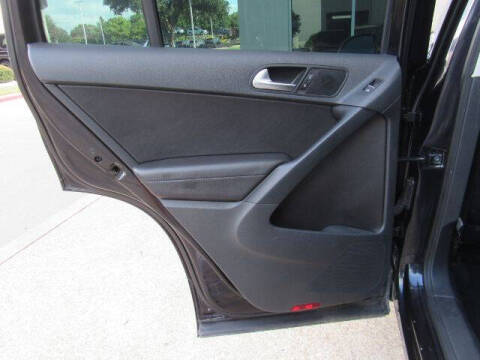 2017 Volkswagen Tiguan 2.0T Wolfsburg Edition