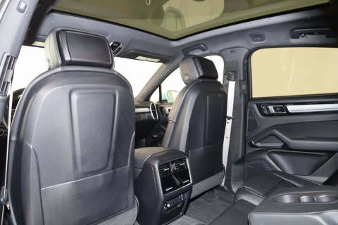 2023 Porsche Cayenne