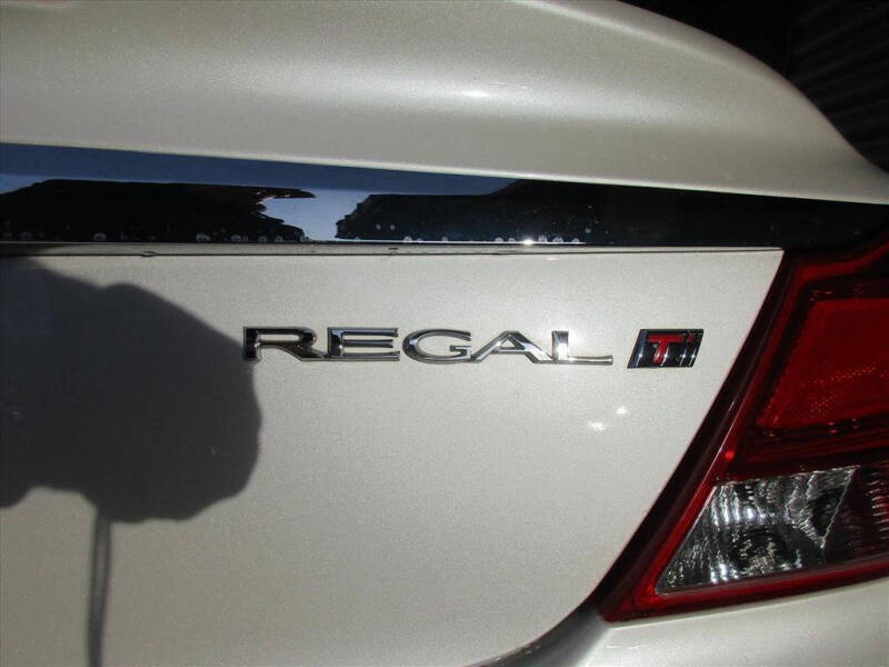 2013 Buick Regal Premium 2