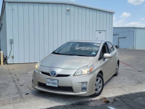 2010 Toyota Prius for sale at DFW AUTO FINANCING LLC in Dallas TX
