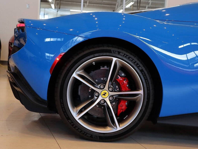 2024 Ferrari 296 GTS