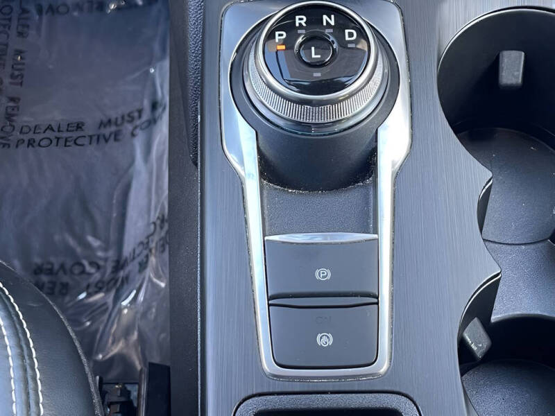 2024 Ford Escape Platinum